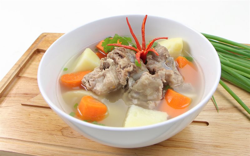 Cách làm món canh cà khoai tây rau sống