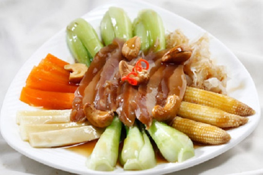 Hướng dẫn làm món Hàu xào hải sâm