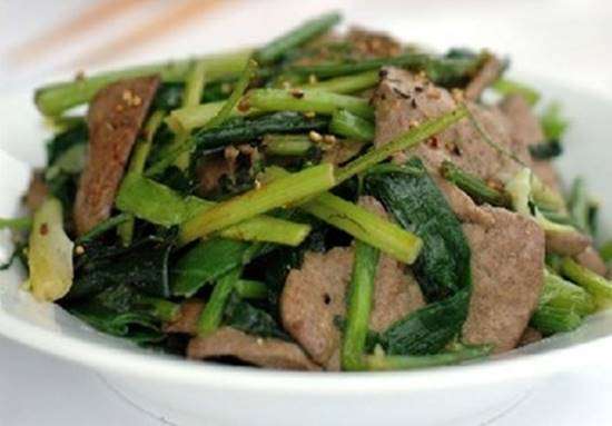Cách làm món rau cần xào gan lợn